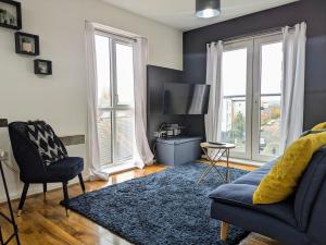 Lord Street Apartment with Free Parking & WiFi- Salford Uni, Victoria Station, AO Arena