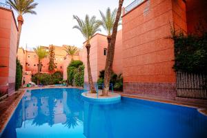 Riad 3ch, proche Médina, résidence avec piscines