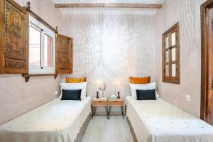 Riad 3ch, proche Médina, résidence avec piscines