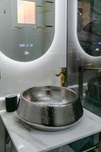 Riad 3ch, proche Médina, résidence avec piscines