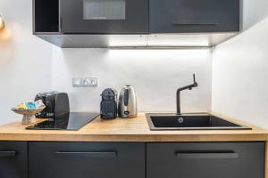 Historical apartment in the heart of Paris - 8