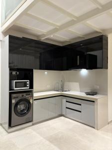 House Of Sukoon, 14th Floor Skyline Duplex