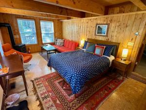 Tahoe Park HOA l Palisades l Hot Tub l Dogs OK