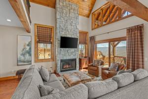 GrinInn Bear It at Eagles Nest