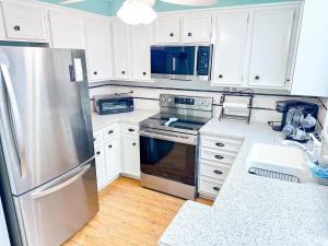 Tilghman Beach and Racquet Club 364