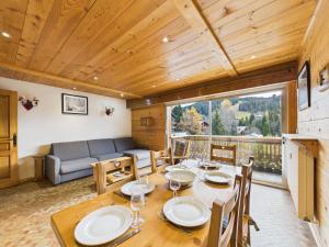 Appartement cosy près du centre et des pistes avec balcon, parking, 6 couchages - FR-1-623-305