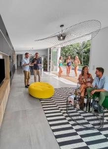 Villa calme avec piscine et spa à Mérignac Proche hôpital tram et parc d activité
