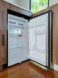 FORESTA 2 - Cabaña moderna con vista a la piedra