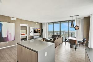 2BR & 2BA Corner Suite Ocean Views at Hyde Beach House - NO FEES till Dec 31, 2025