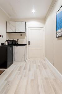 استديو هادئ في العليا 219