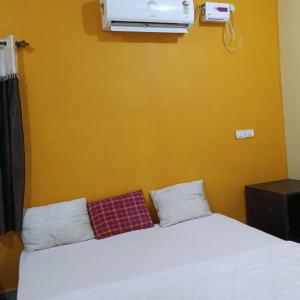 One love guest house morjim