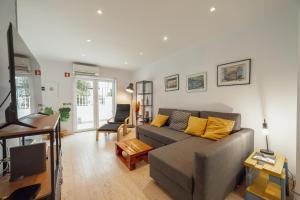 Porto Window Terrace House by Vacationy