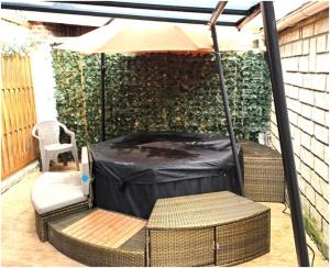 SPACIEUX Appart Jacuzzi Terrasse Parking 10min port dHonfleur Plage