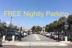 Sleek Studio Near Downtown LA • AC • WiFi • Snacks