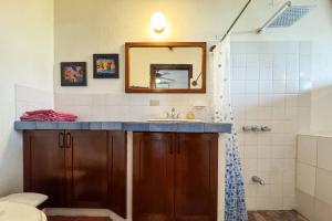 Villas El Parque 18B Central Studio Apartment