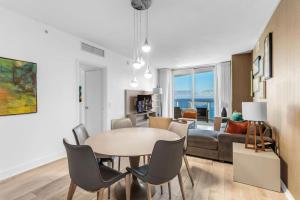 Ocean Luxe Pad for 6 Guests with Poolside Access