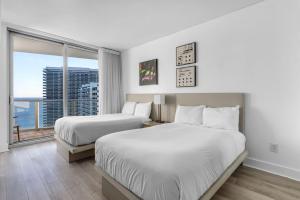 Ocean Luxe Pad for 6 Guests with Poolside Access