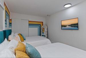 Kissimmee Retreat with Jacuzzi and Games