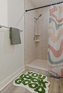 Kissimmee Retreat with Jacuzzi and Games