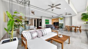 Garden-Access 2BR with Spectacular View