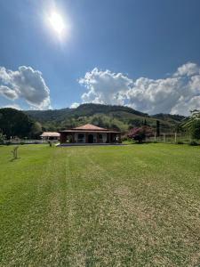 Chácara para Alugar Recanto dos Picutis