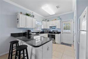 Orange Beach Villas - Seahorse by Youngs Suncoast