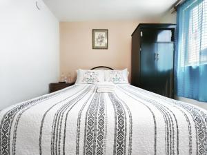 Nice bedroom at 5 min Mexico City Airport T1 & T2