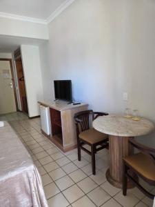 Flat Ceaser Towers a Beira Mar