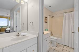 Beach Club 208C by Youngs Suncoast