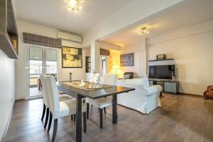 Gkyzi Warm Classic Home by ΜΡS