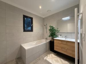 Modern house 4 bedrooms