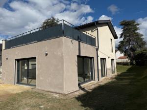 Modern house 4 bedrooms