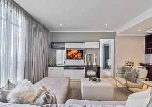 Sandton City Luxury Penthouse 504