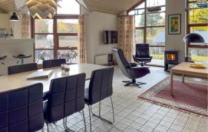 Three-Bedroom Holiday Home In Ebeltoft