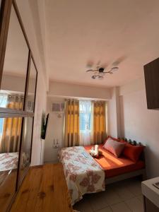 Urban Deca Shaw - PaulBerts Cabins II