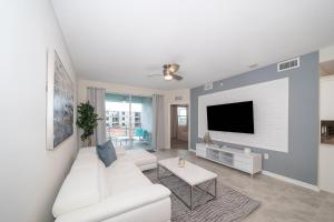 3120-201BB STOREY LAKE, CONDO 32 GARDEN VIEW