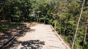 Table Rock Lake Cabin - The Oaks #5 with Lake Access & Hot Tub