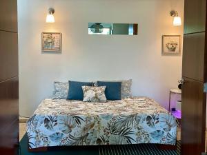 BEACH FRONT 3 Bedroom Villa with Pool Sleeps 7