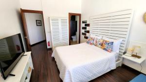 BEACH FRONT 3 Bedroom Villa with Pool Sleeps 7