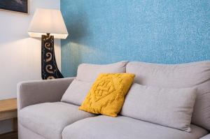 3BR Central Madrid Gem - Rare Private Garden