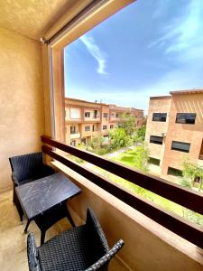 Appartement lumineux & élégant avec accès piscine