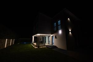 Moonlight City Villa