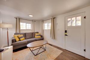 2 Mi to Dtwn Colorado Springs Gem with Hot Tub!