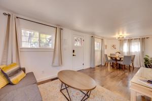 2 Mi to Dtwn Colorado Springs Gem with Hot Tub!