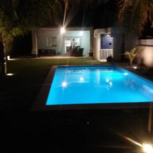 Casa recièn reformada con jardin y piscina privada