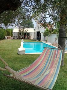 Casa recièn reformada con jardin y piscina privada