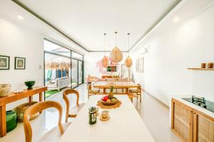 Luxury 3BR Umalas Villa Pool & Wi-Fi