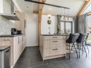 Thatched luxury leisure farm suitable for up to 6 people