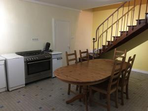 Charmant Gîte au Cœur de Velle-sur-Moselle, Proche Nancy et Lunéville, Terrasse Privative - FR-1-584-178