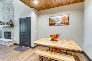 New Build! Secluded Mountain Home in Murphy